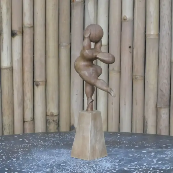 Product image 1 of the product “Fat Lady 40cm (5 models) made from suar wood 40 cm”